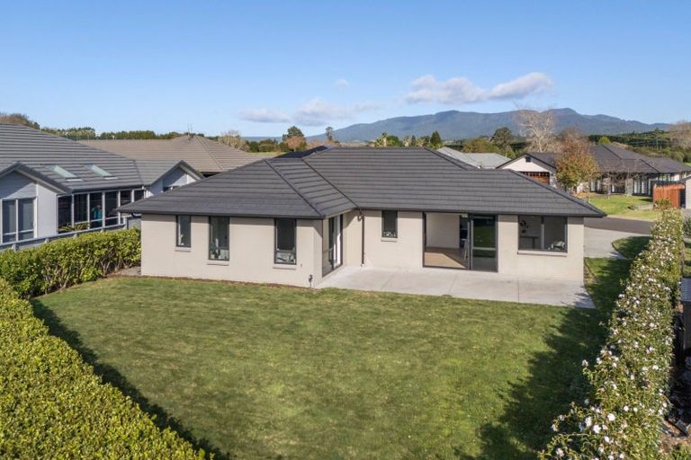 Photo of property in 39 Arran Drive, Aongatete, 3178