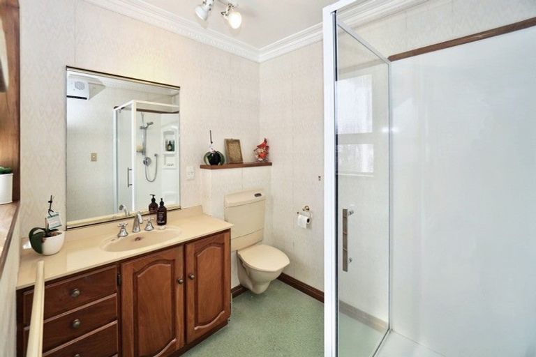 Photo of property in 16 Randell Place, Te Puke, 3119