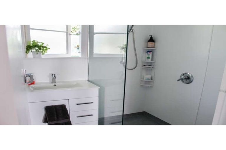 Photo of property in 51 Parkland Crescent, Terrace End, Palmerston North, 4410