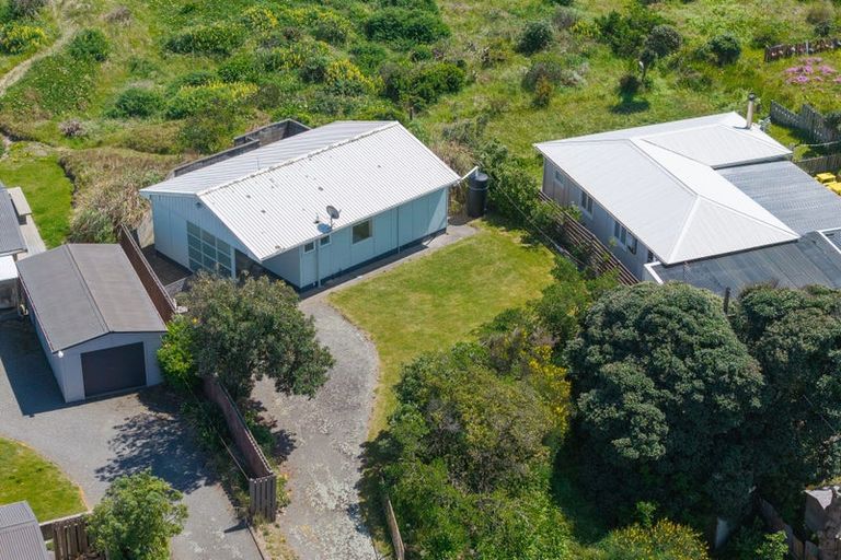 Photo of property in 7 Kent Avenue, Waitarere Beach, Levin, 5510