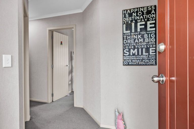 Photo of property in 13 Craig Street, Stratford, 4332