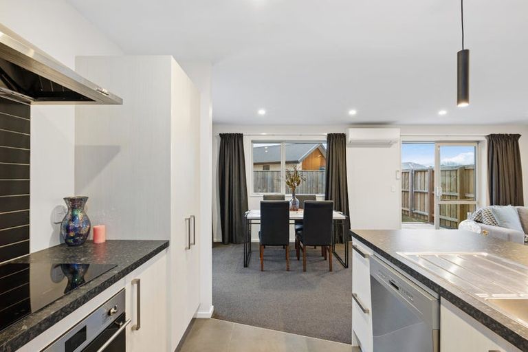 Photo of property in 34 Hilton Drive, Amberley, 7410