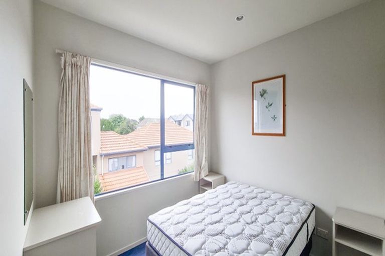 Photo of property in 3/270 Armagh Street, Christchurch Central, Christchurch, 8011