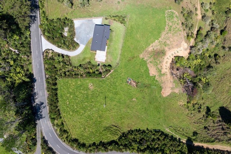 Photo of property in 571 Pakiri Road, Leigh, 0985