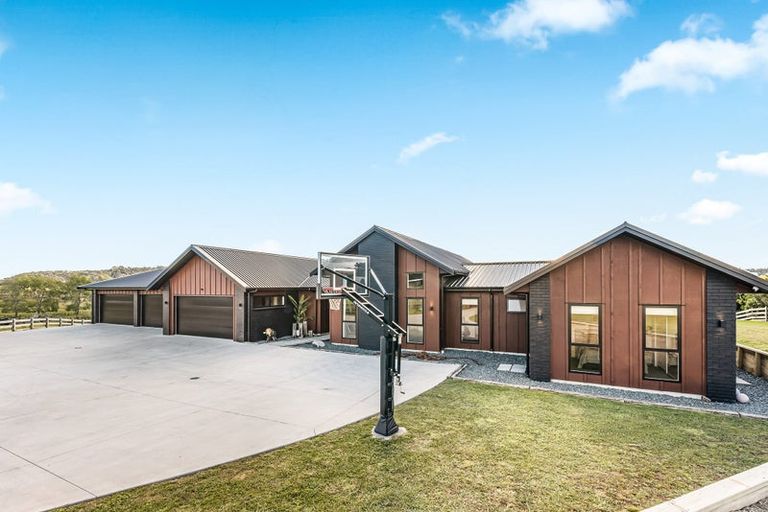 Photo of property in 38 Awatiro Drive, Kaukapakapa, 0871