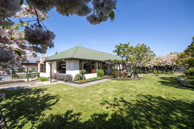 Photo of property in 40 Gibbs Drive, Woodend, 7610