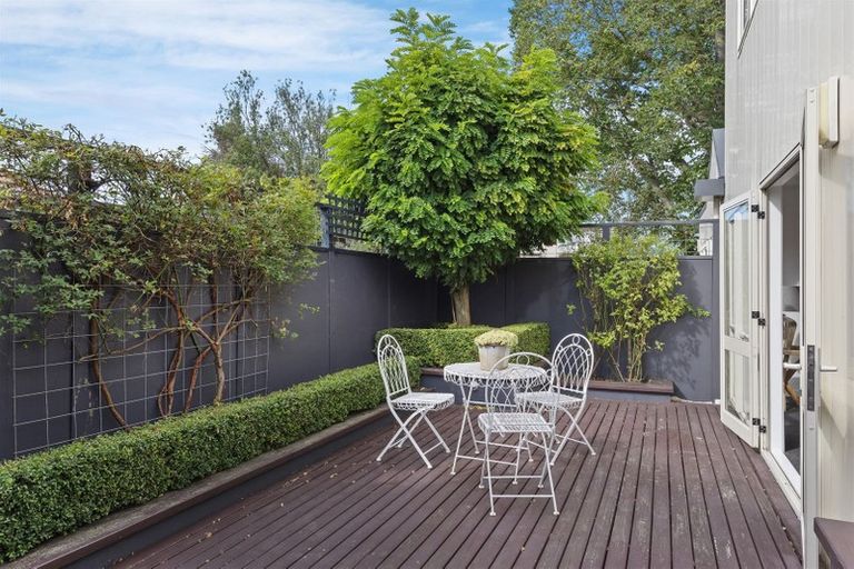 Photo of property in 5/17 Eversleigh Street, St Albans, Christchurch, 8014