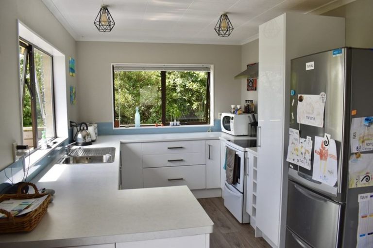 Photo of property in 79 Lupin Road, Otaki, 5512