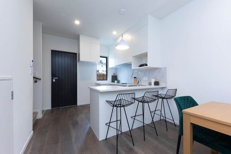 Photo of property in 102c Rosier Road, Glen Eden, Auckland, 0602