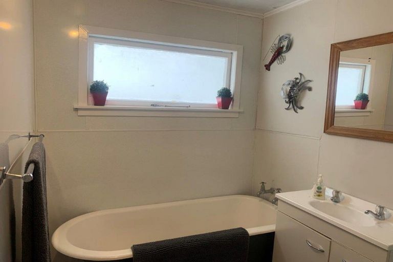 Photo of property in 107 Waihi Road, Hawera, 4610