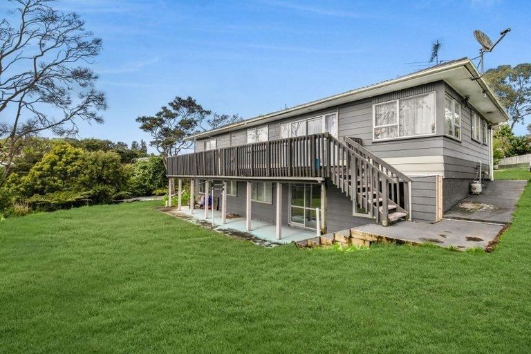 Photo of property in 64 Reynella Drive, Massey, Auckland, 0614