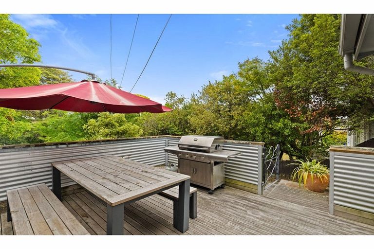 Photo of property in 18 Birdwood Avenue, Beckenham, Christchurch, 8023