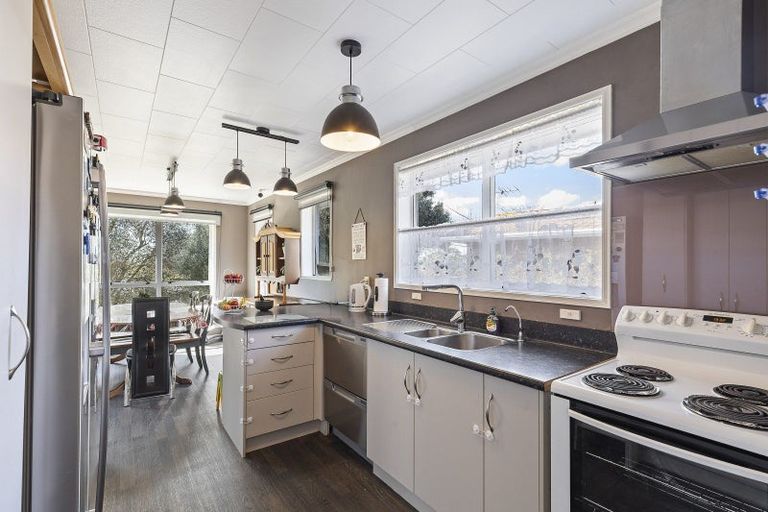 Photo of property in 27 Glamis Avenue, Bell Block, New Plymouth, 4312