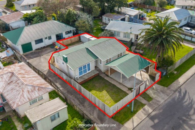 Photo of property in 21 President Avenue, Papakura, 2110