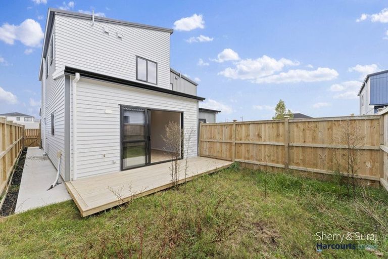 Photo of property in 39a Hari Road, Karaka, 2113