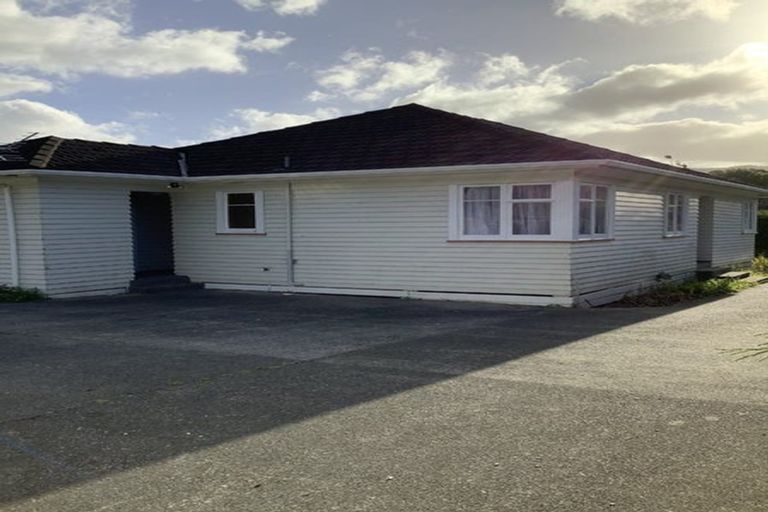 Photo of property in 105 Main Road, Wainuiomata, Lower Hutt, 5014