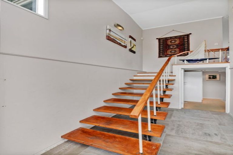 Photo of property in 16 Grove Lane, Pakuranga, Auckland, 2010