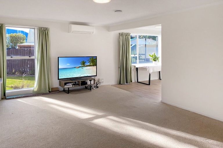 Photo of property in 15 Karen Lane, Beckenham, Christchurch, 8023
