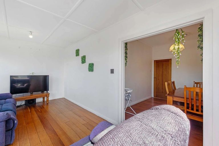 Photo of property in 16 Achilles Street, Stratford, 4332