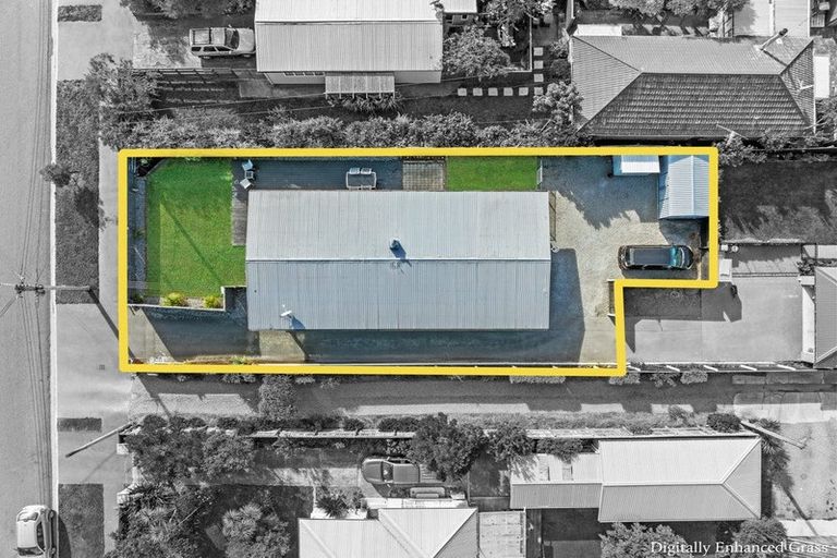 Photo of property in 181 Palmers Road, New Brighton, Christchurch, 8083