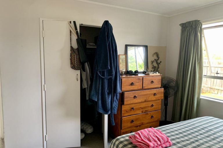 Photo of property in 50b Hartford Crescent, Totara Park, Upper Hutt, 5018