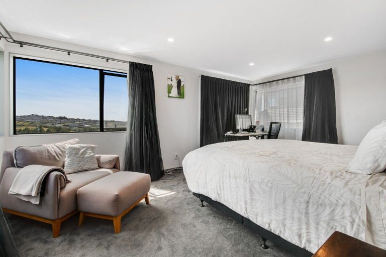 Photo of property in 4 Tendril Court, Orewa, 0931