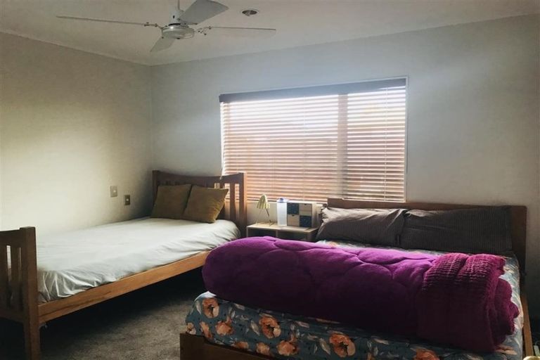 Photo of property in 90 Manuroa Road, Takanini, 2112