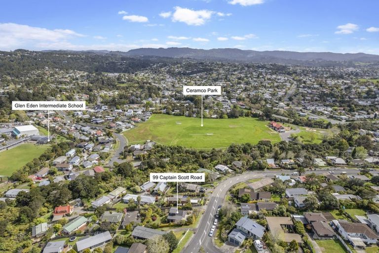 Photo of property in 99 Captain Scott Road, Glen Eden, Auckland, 0602