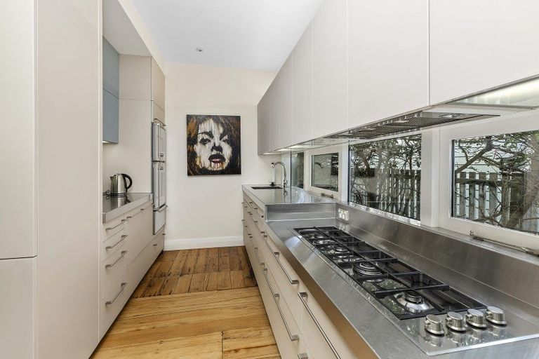 Photo of property in 59 Hector Street, Seatoun, Wellington, 6022