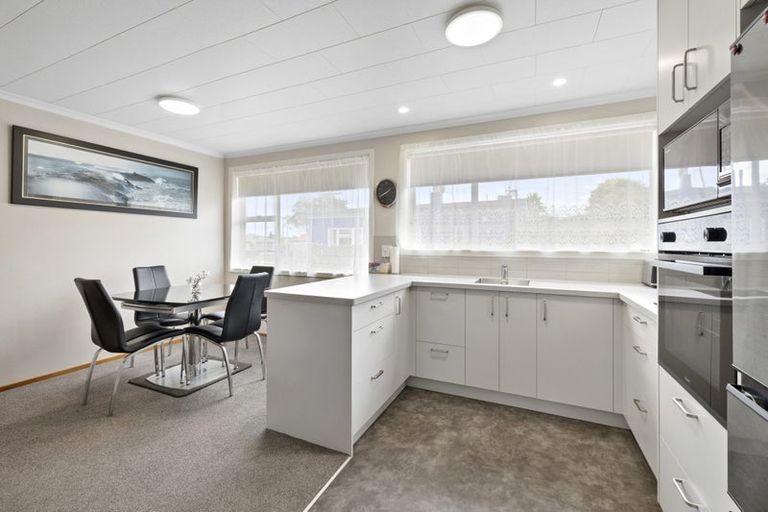 Photo of property in 1/5 Waimea Street, Westown, New Plymouth, 4310