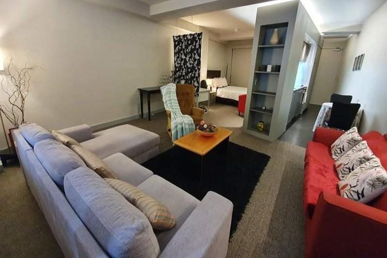 Photo of property in Gerondis Bldg Apartments, 306/60 Willis Street, Wellington Central, Wellington, 6011