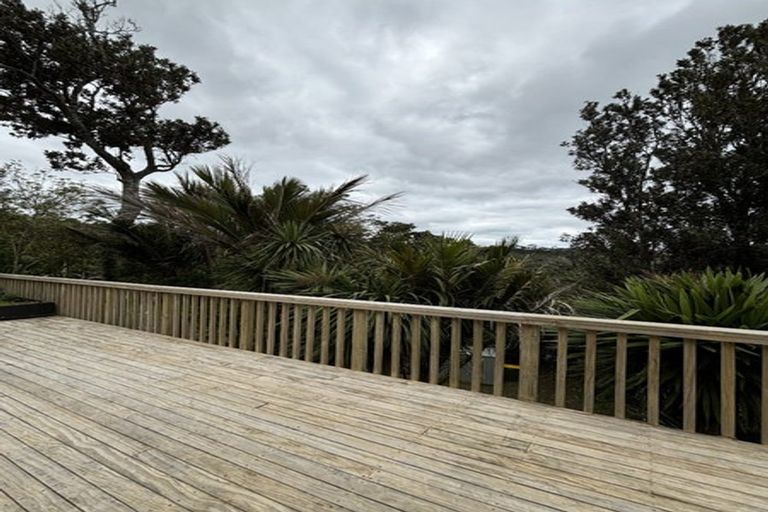 Photo of property in 103 Motutara Road, Muriwai, Waimauku, 0881