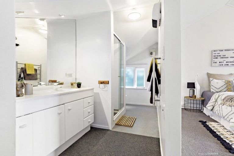 Photo of property in 49 Barnard Street, Wadestown, Wellington, 6012