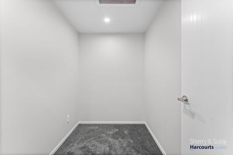 Photo of property in 39a Hari Road, Karaka, 2113
