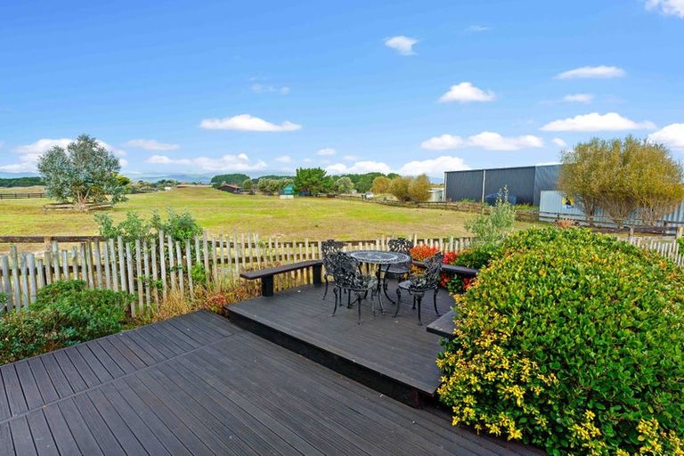 Photo of property in 3 Mavis Avenue, Waikawa Beach, Manakau, 5573