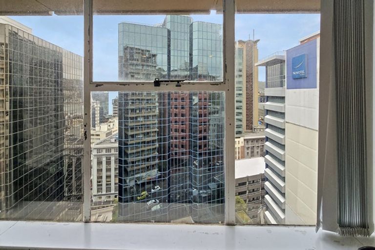 Photo of property in Terrace Tower Apartments, 10a/126 The Terrace, Wellington Central, Wellington, 6011