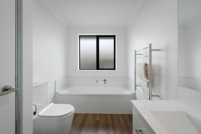 Photo of property in 2/10d Clive Road, Katikati, 3129