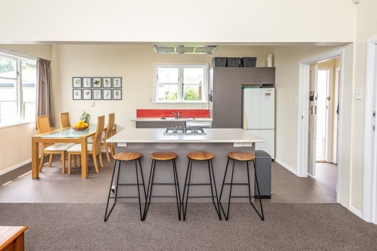 Photo of property in 11 Clapham Place, Whanganui East, Whanganui, 4500
