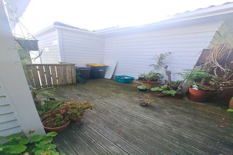 Photo of property in 11 Warwick Street, Wilton, Wellington, 6012
