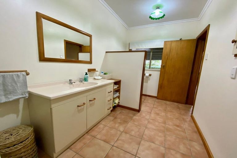 Photo of property in 564 No 1 Line, Longburn, Palmerston North, 4475