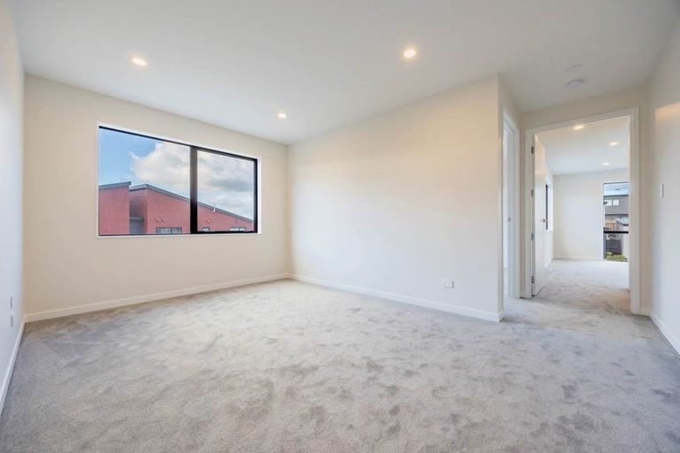 Photo of property in 10 Kapehu Road, Silverdale, 0932