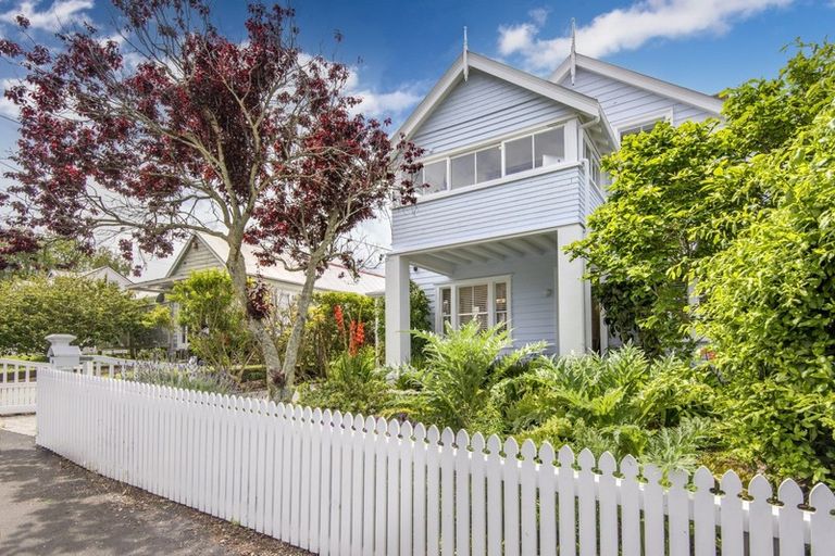 Photo of property in 4 Mays Street, Devonport, Auckland, 0624