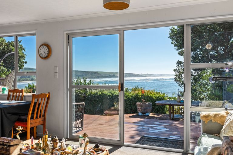 Photo of property in 55 Shag Point Road, Shag Point, Palmerston, 9482
