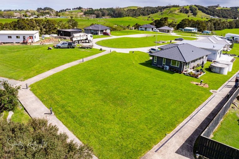 Photo of property in 11 Manaaki Circle, Paparoa, 0571