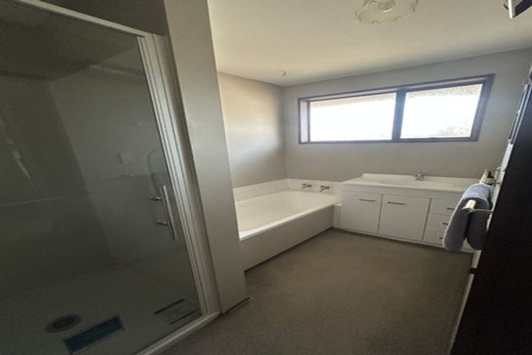 Photo of property in 46b Karnak Crescent, Russley, Christchurch, 8042