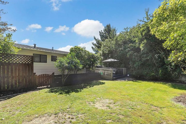 Photo of property in 5 Solway Place, Papakowhai, Porirua, 5024