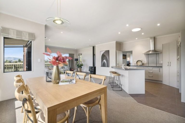 Photo of property in 47 Tennyson Avenue, Kelvin Grove, Palmerston North, 4414