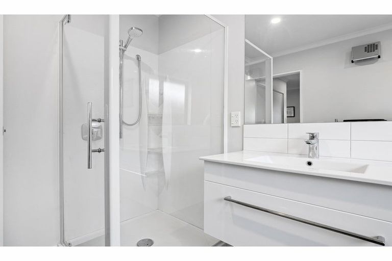 Photo of property in 15 Tippet Crescent, Wigram, Christchurch, 8025