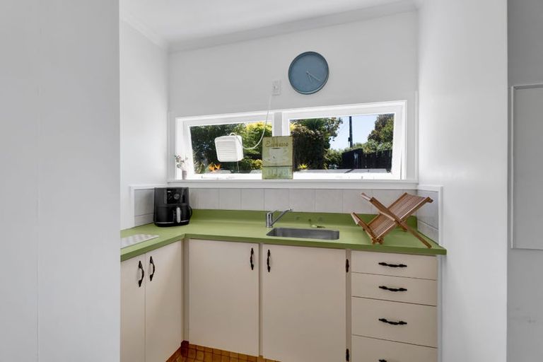 Photo of property in 190a Seaview Road, Westown, New Plymouth, 4310