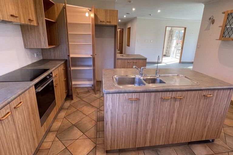 Photo of property in 77 Johnstone Street, Tinwald, Ashburton, 7774